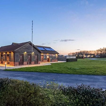 Cakes Ale Holiday Park Leiston Exterior foto